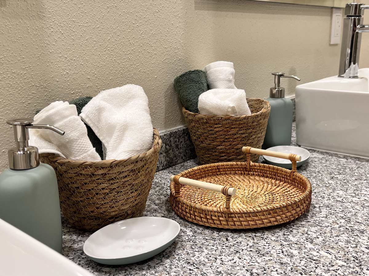 Modern en-suite bathroom vacation rental